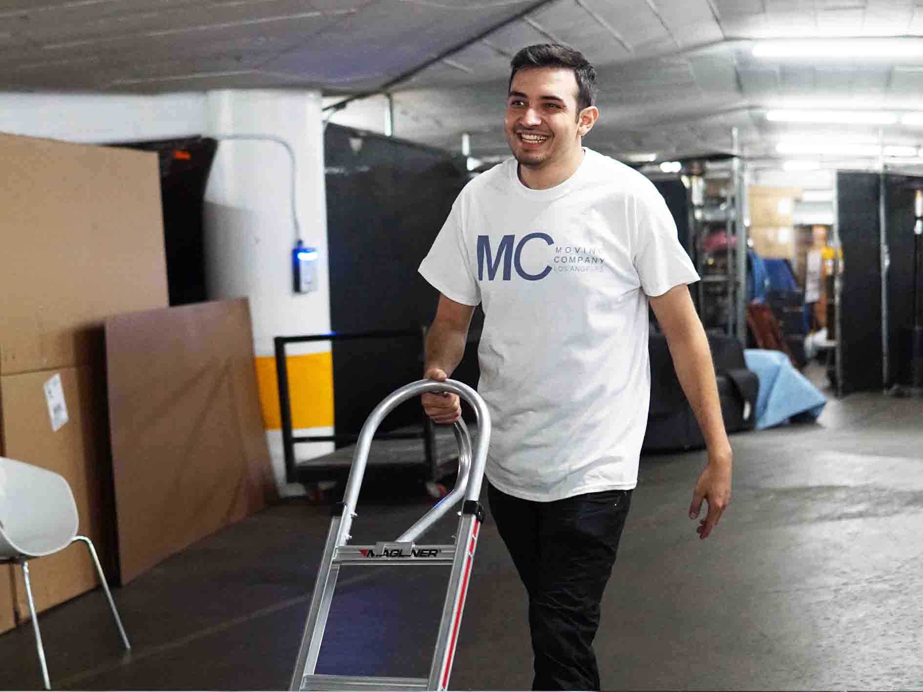 Finding moving services for businesses or offices